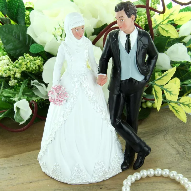 Figurines Couple Mariés Pour Gâteau - 12x6.5 Cm - Résine Peinte à La Main - Décoration Mariage, Anniversaire - Cadeau Symbolique